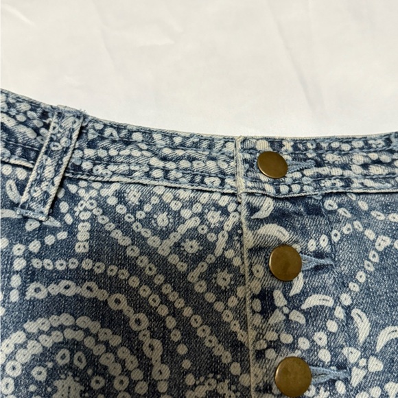 Free People paisley print denim mini skirt size 2 - Picture 4 of 7